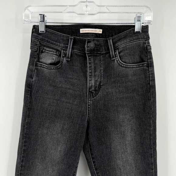 Levi's 720 High Rise Super Skinny Jeans in Subtle Art Washed Black Sz 26 Raw Hem - Picture 3 of 13